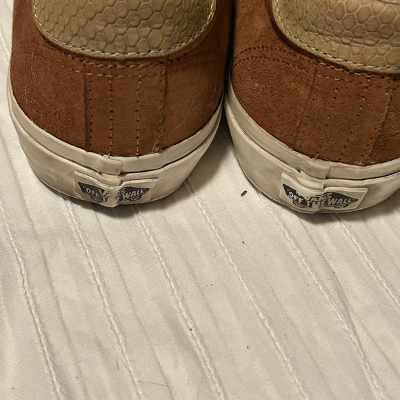 Men’s vans brown suede sneakers 10.5 - Picture 3 of 6